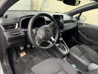 Renault Clio 1.0 TCe  esprit Alpine GPF 90 BJ picture 12