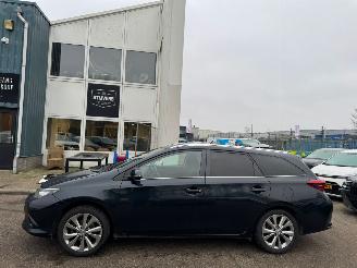 Toyota Auris Touring Sports 1.2T Dynamic BJ 2015 154.883 KM picture 2