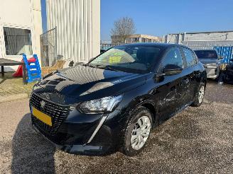 Peugeot 208 1.2 PureTech Active picture 1