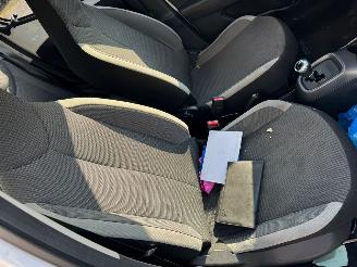 Toyota Aygo 1.0 VVT-i AUTOMAAT X PLAY picture 17