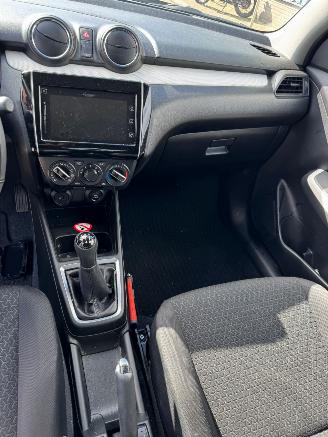 Suzuki Swift 1.2 Select Smart Hybrid picture 15