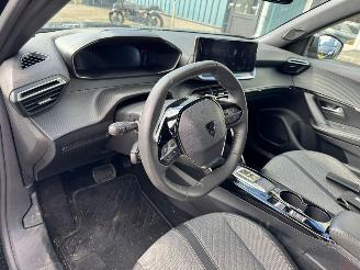 Peugeot 2008 1.2 AUTOMAAT PureTech 130 Allure picture 12