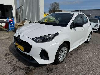 Damaged car Mazda 2 Hybrid 1.5 Prime-line AUTOMAAT 2025/8