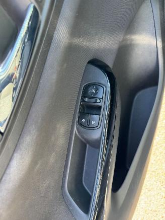 Opel Corsa-E 1.4 Bi-Fuel Business+ picture 15