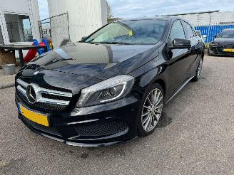 Damaged car Mercedes A-klasse 220 CDI Prestige 2013/6
