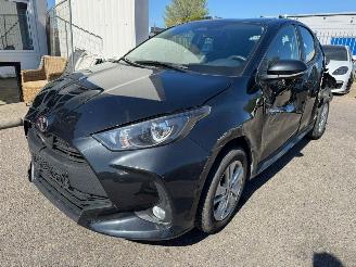 Damaged car Toyota Yaris 1.5 AUTOMAAT Hybrid 115 Active 2024/10