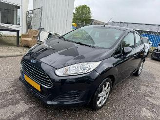 Voiture accidenté Ford Fiesta 1.5 TDCi Style Lease 2015/9
