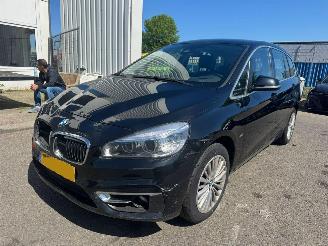 Vaurioauto  passenger cars BMW 2-serie Gran Tourer 218d AUTOMAAT Centennial High Executive 2016/11