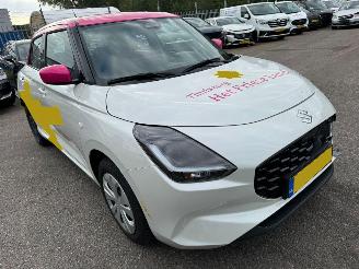 Auto incidentate Suzuki Swift 1.2 Comfort Smart Hybrid 2025/11