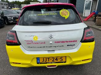 Suzuki Swift 1.2 Comfort Smart Hybrid picture 3