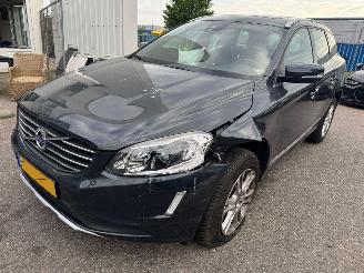 Schadeauto Volvo Xc-60 2.0 T5 FWD Ocean Race 224PK 2014/12