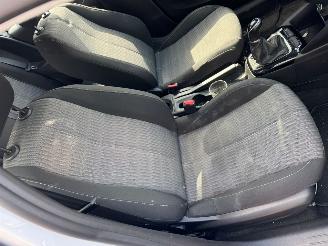 Opel Corsa 1.2 picture 17