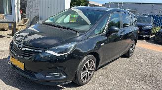 Schadeauto Opel Zafira Tourer 2018/9
