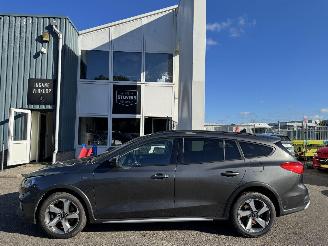 skadebil auto Ford Focus  2022/2