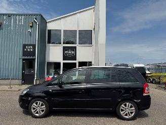 Opel Zafira 1.8 Cosmo picture 2