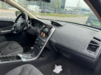 Volvo Xc-60 2.4 AUTOMAAT D5 AWD picture 11