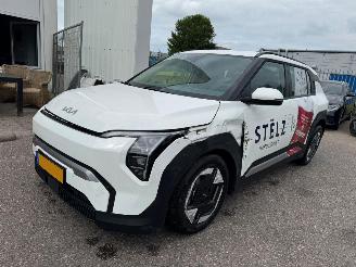 damaged passenger cars Kia EV3 Air 58.3 kWh 2026/3