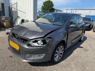 Schadeauto Volkswagen Polo 1.2 Easyline 2010/9