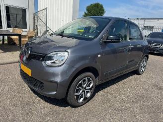 Damaged car Renault Twingo Z.E. R80 E-Tech Equilibre 22 kWh 2022/10