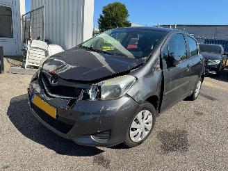 Coche accidentado Toyota Yaris 1.0 VVT-i Aspiration 2012/2
