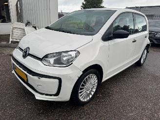 Damaged car Volkswagen Up! 1.0 BMT up! beats 2018/3
