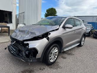 Auto incidentate Hyundai Tucson 1.6 GDi Premium 2016/3
