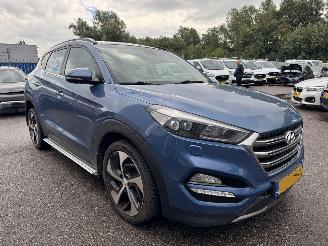 Vaurioauto  passenger cars Hyundai Tucson 1.6 T.GDi Premium 4WD AUTOMAAT 2016/5
