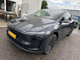Unfallwagen Tesla Model Y RWD 58 kWh 2025/10