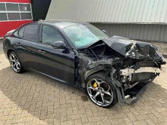 Coche siniestrado Alfa Romeo Giulia Giulia (952), Sedan, 2015 2.2d 136 16V 2018/11