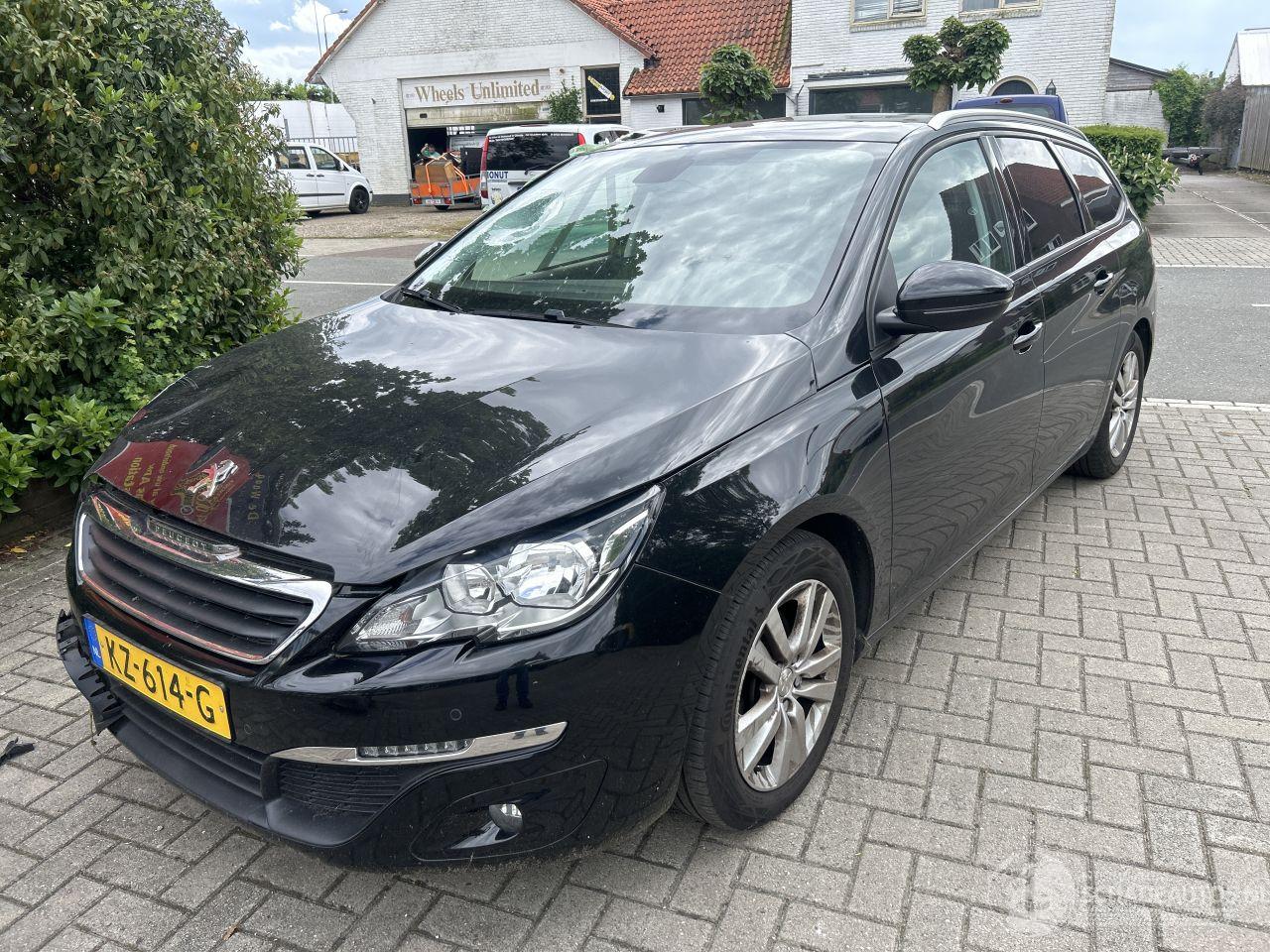 Peugeot 308 1.2 PURETECH BLEU LEASE EXECUTIVE