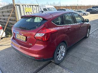 Voiture accidenté Ford Focus 1.0 ECOBOOST EDITION PLUS 2014/2
