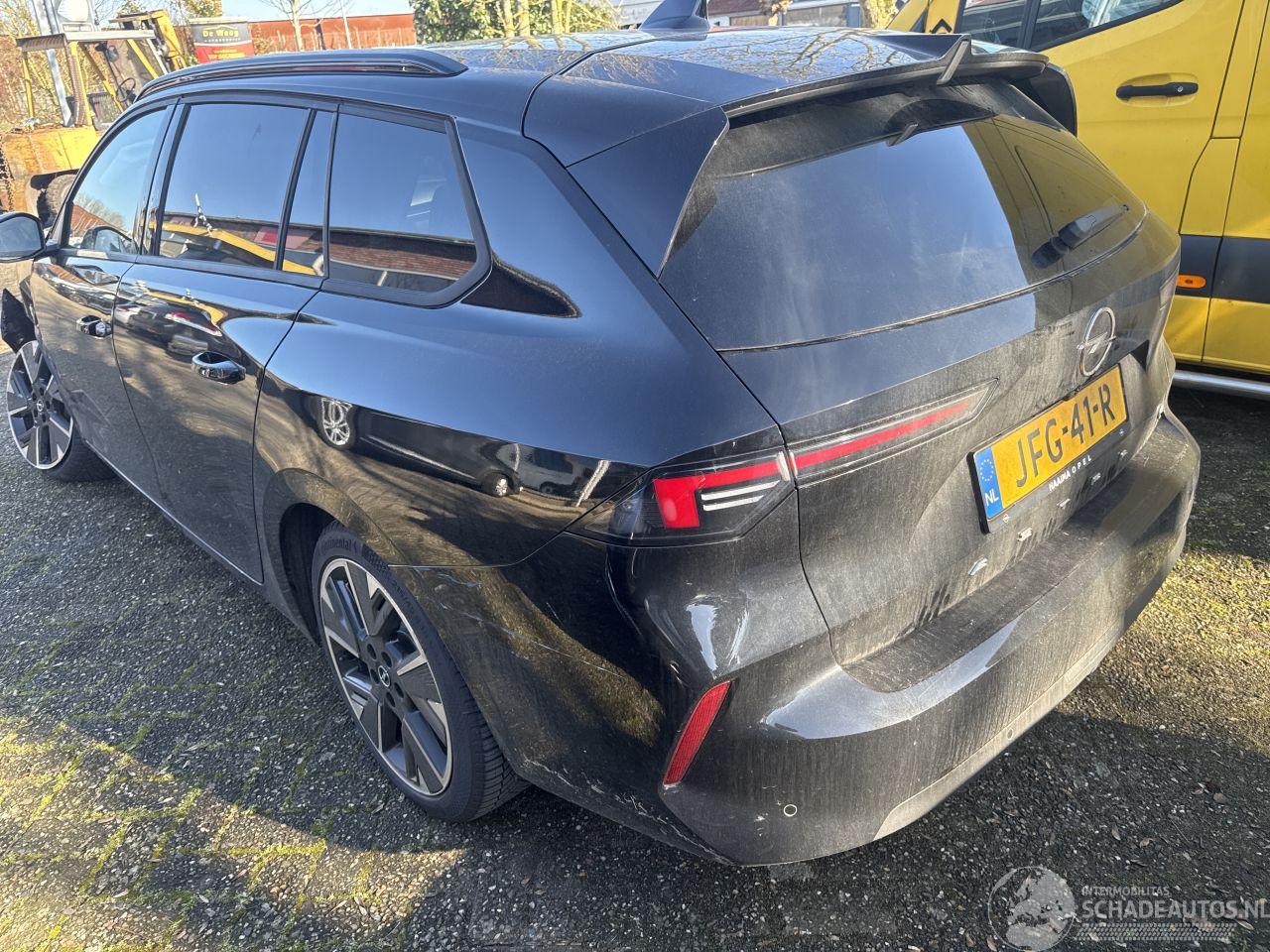 Opel Astra Electric  58 KW h Businees  Edition