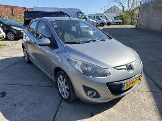 krockskadad bil auto Mazda 2 1.3 BIFUEL GT-M LINE 2011/9