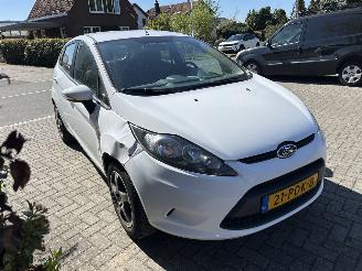 Voiture accidenté Ford Fiesta 1.25 LIMITED 2011/1