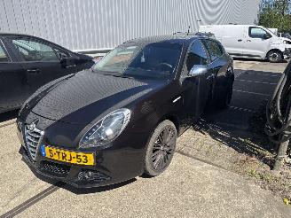 damaged passenger cars Alfa Romeo Giulietta 1.4 T  PROGRESSION 2014/4