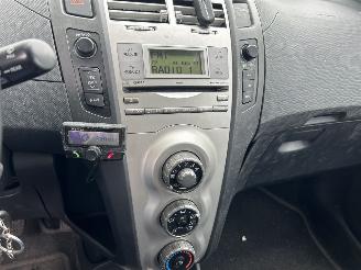 Toyota Yaris 1.3 VVTI SOL picture 8