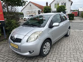 krockskadad bil auto Toyota Yaris 1.3 VVTI SOL 2007/7