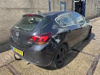 Vaurioauto  passenger cars Opel Astra 1.6 TURBO SPORT 2010/2