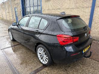 uszkodzony samochody osobowe BMW 1-serie 118 d High Executive 2017/4