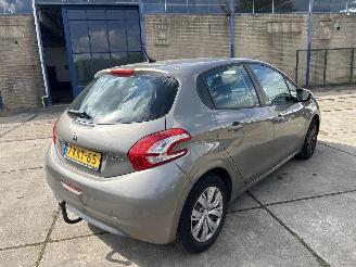 Peugeot 208 1.2  VTI ACTIVE picture 2