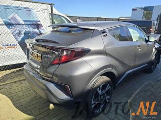Toyota C-HR C-HR (X1,X5), SUV, 2016 1.8 16V Hybrid picture 2