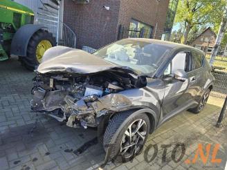 Toyota C-HR C-HR (X1,X5), SUV, 2016 1.8 16V Hybrid picture 1