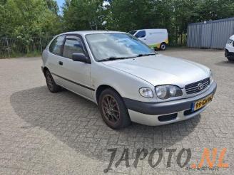 Toyota Corolla Corolla (EB/WZ/CD), Hatchback, 2000 / 2002 1.6 16V VVT-i picture 2