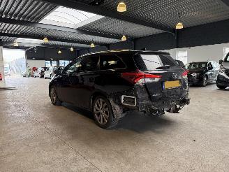 Toyota Auris 1.8 Hybrid Executive picture 3