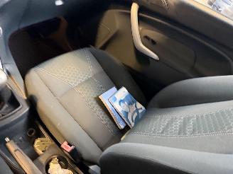 Ford Fiesta 1.25 Ghia picture 17
