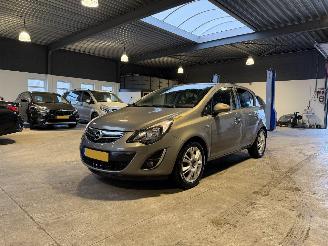 Schadeauto Opel Corsa 1.4-16V BlitZ 2014/8