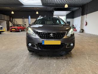 Peugeot 2008 1.2 PureTech Blue Lion picture 8
