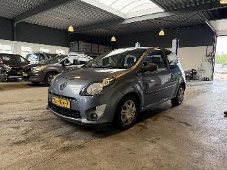 uszkodzony samochody osobowe Renault Twingo 1.2-16V Dynamique 2008/10