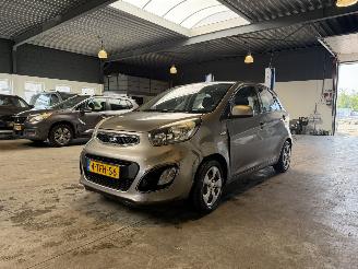 Unfallwagen Kia Picanto 1.0 CVVT ISG Comfort Pack 2014/2