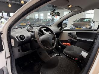 Peugeot 107 1.0-12V Millesim 200 picture 22